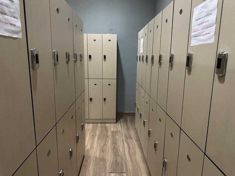 Health World Onsen Spa and Massage 男子ロッカー