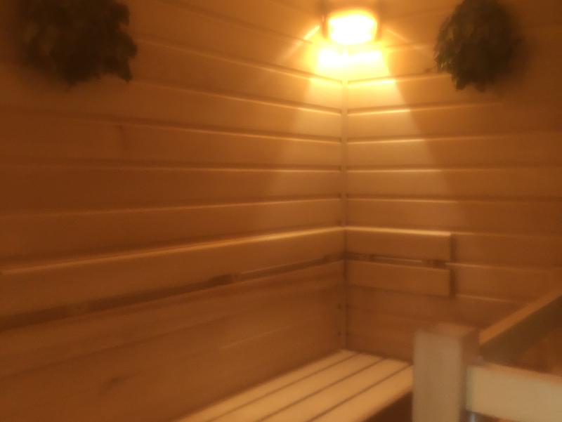 Nature Sauna(大山隠岐国立公園内・一向平キャンプ場) サ室内