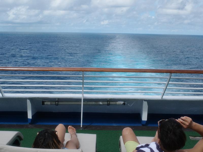 PEACE BOAT(世界一周船) 外気浴