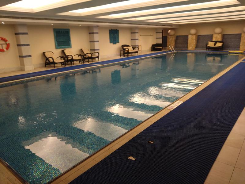 Sheraton Oman Hotel プ―ル(不感湯２５℃)