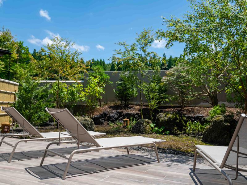 亀の井ホテル 阿蘇 外気浴スペース