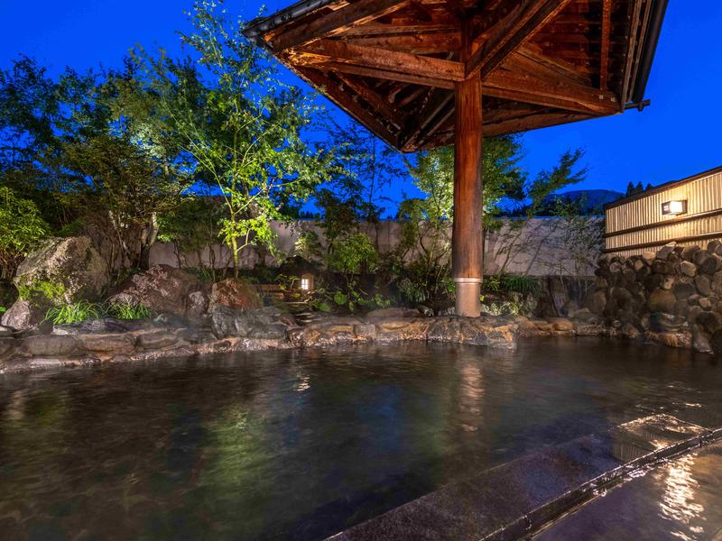 亀の井ホテル 阿蘇 露天風呂