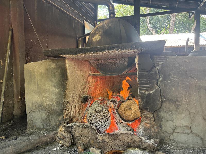 อบสมุนไพรวัดหนองปลาปาก (ワット・ノーンプラーパーク薬草スチームサウナ) スチーム釜