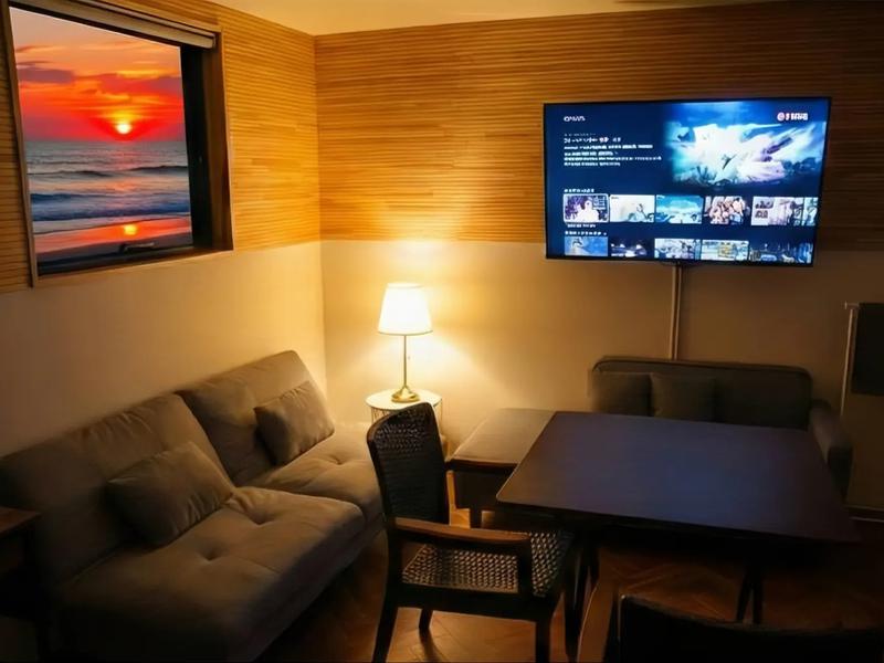 BLUE BASE SENAMI コテージにはTV、キッチンが設置されています。宿泊も可能です。