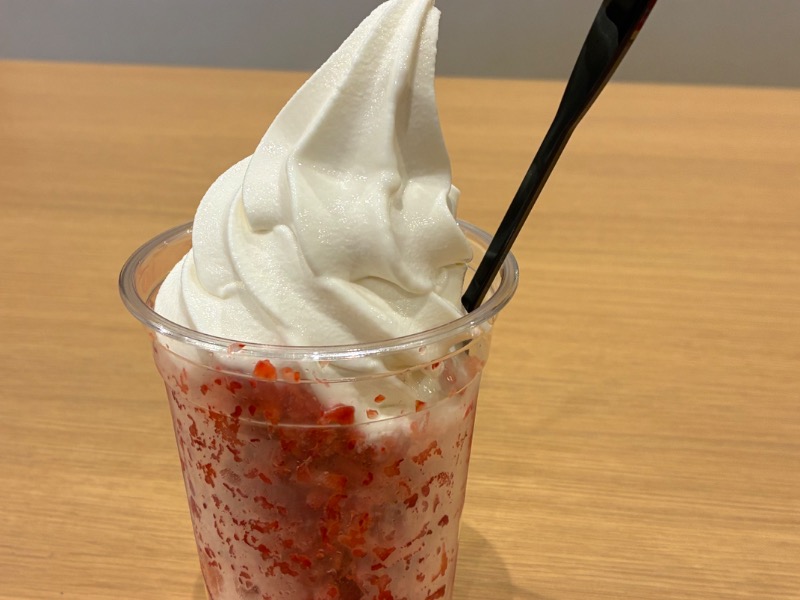 けずりいちごミルク : 極楽湯 彦根店（彦根市）のサウナ飯 - サウナ