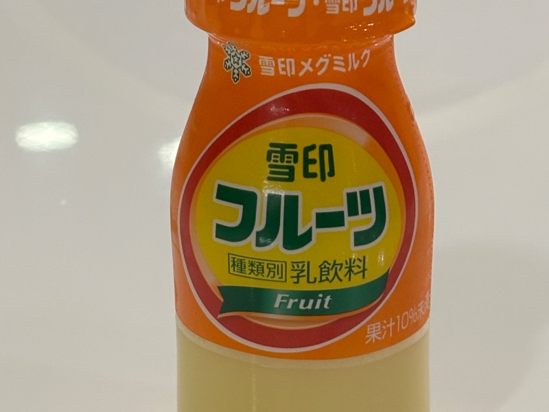 フルーツ牛乳