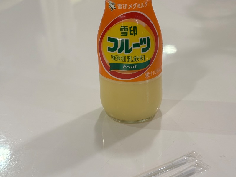 フルーツ牛乳