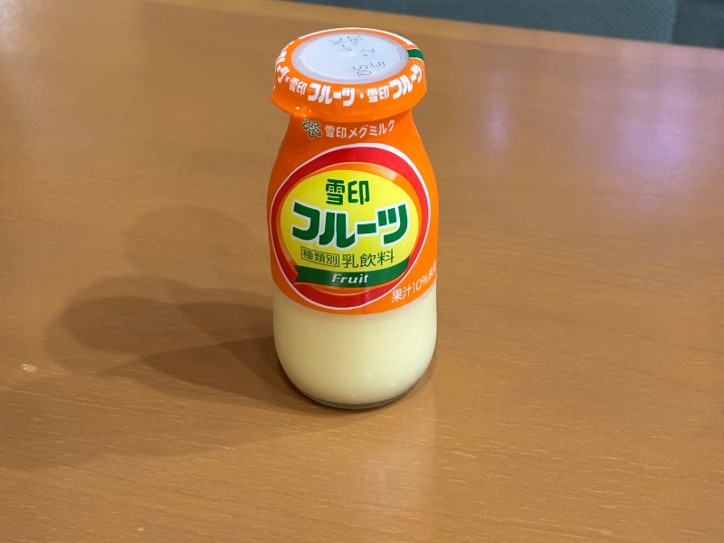 フルーツ牛乳