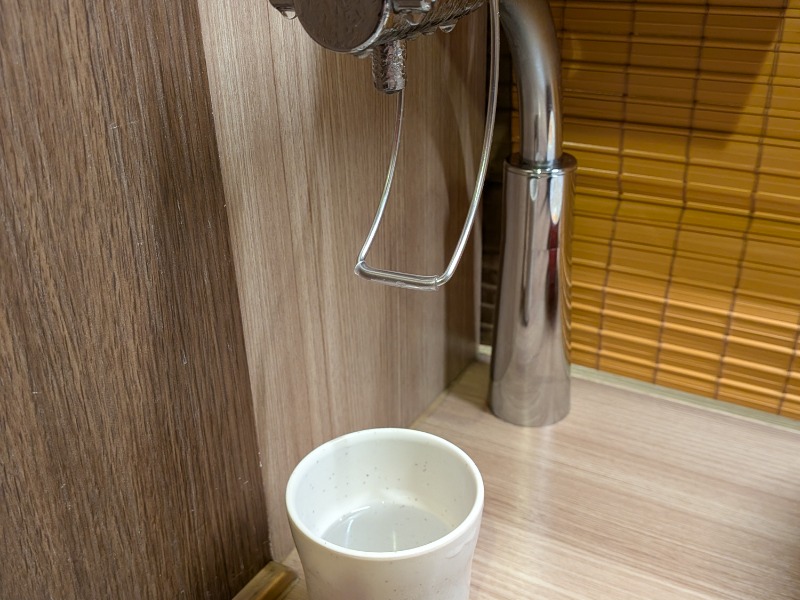 水