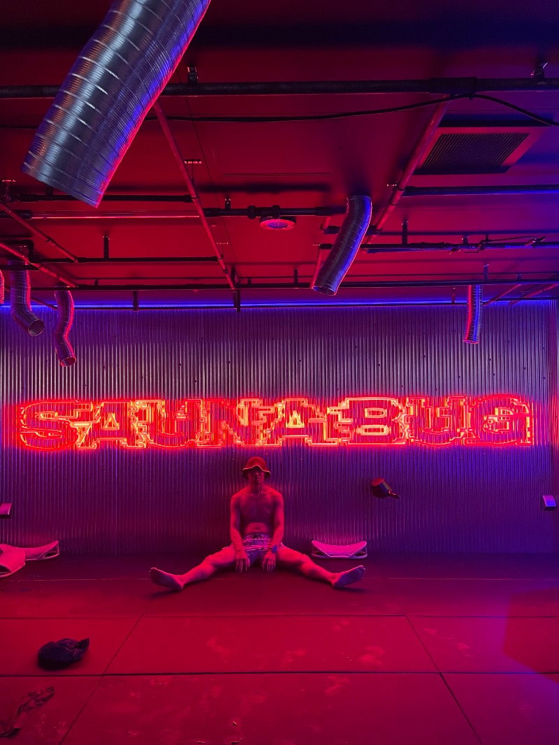 くろね子さんのSAUNA BUG | 感覚が"バグる"異次元のサウナのサ活写真