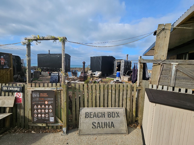 龍雲寺智成さんのBeach Box Spaのサ活写真
